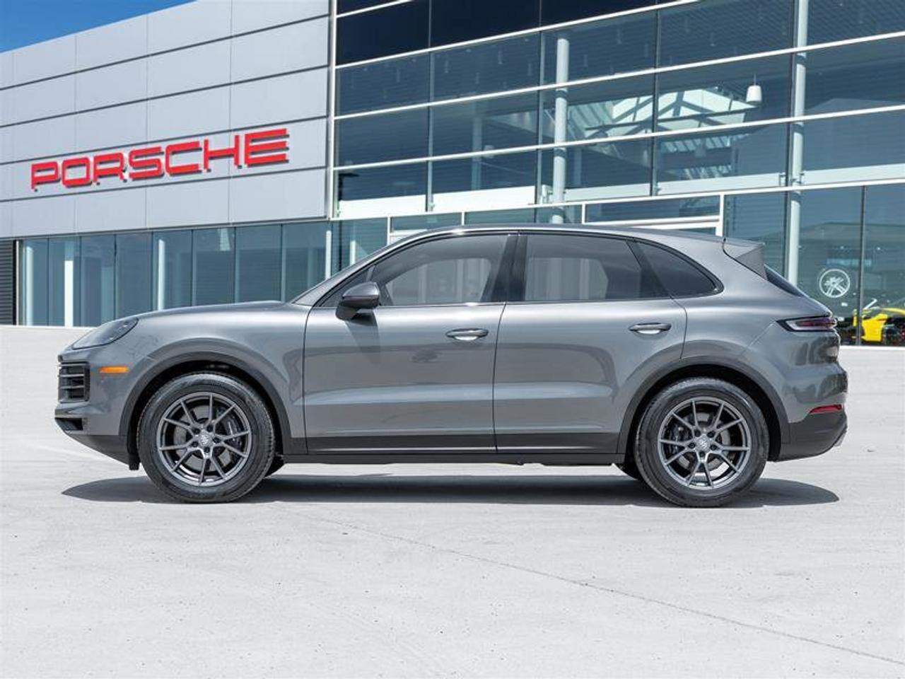 2024 Porsche Cayenne AWD Premium Pkg Sport Chrono Pkg 20 Cayenne S Whee Photo