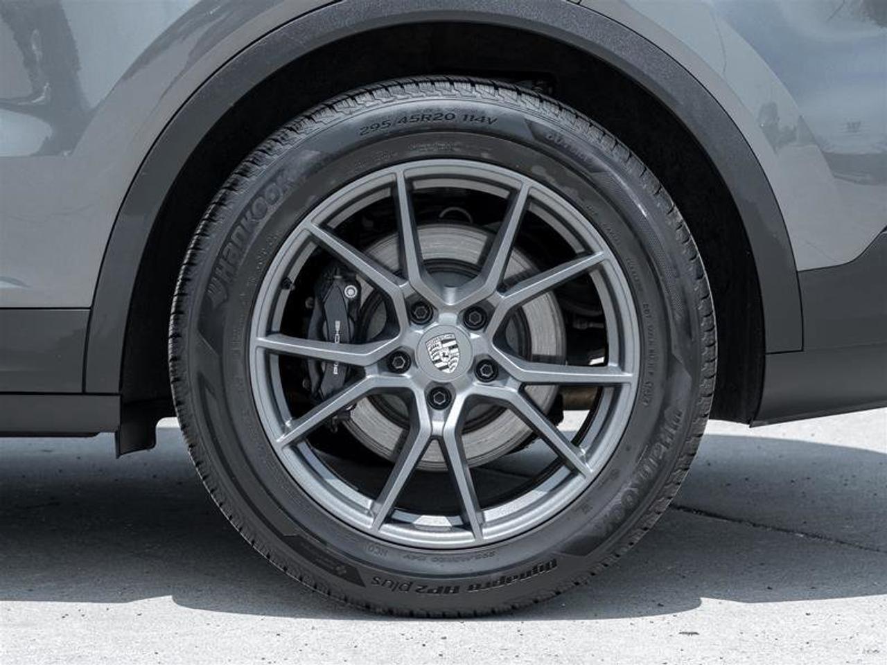 2024 Porsche Cayenne AWD Premium Pkg Sport Chrono Pkg 20 Cayenne S Whee Photo