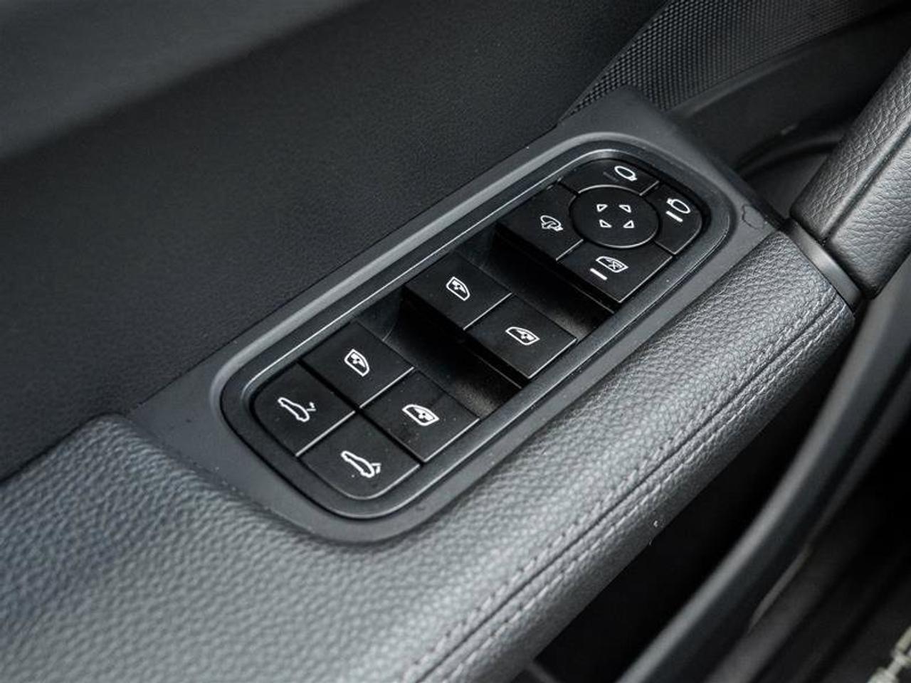 2024 Porsche Cayenne AWD Premium Pkg Sport Chrono Pkg 20 Cayenne S Whee Photo