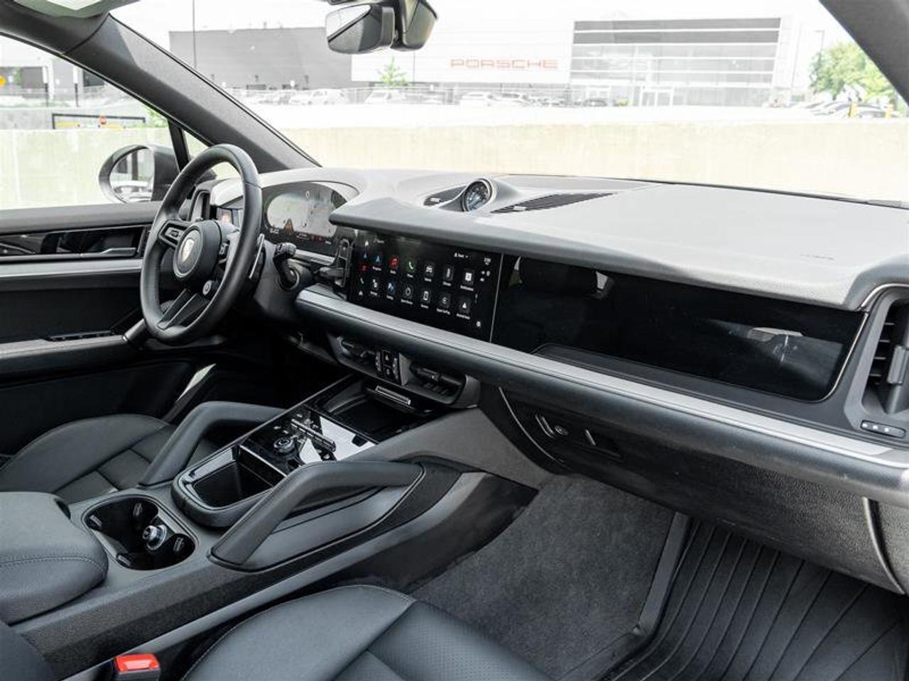 2024 Porsche Cayenne AWD Premium Pkg Sport Chrono Pkg 20 Cayenne S Whee Photo