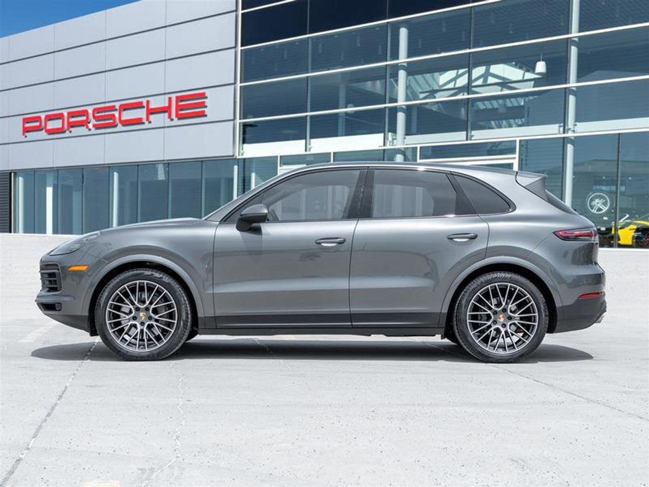 2019 Porsche Cayenne S AWD Existing Warranty Valid until January 2026 P Photo2