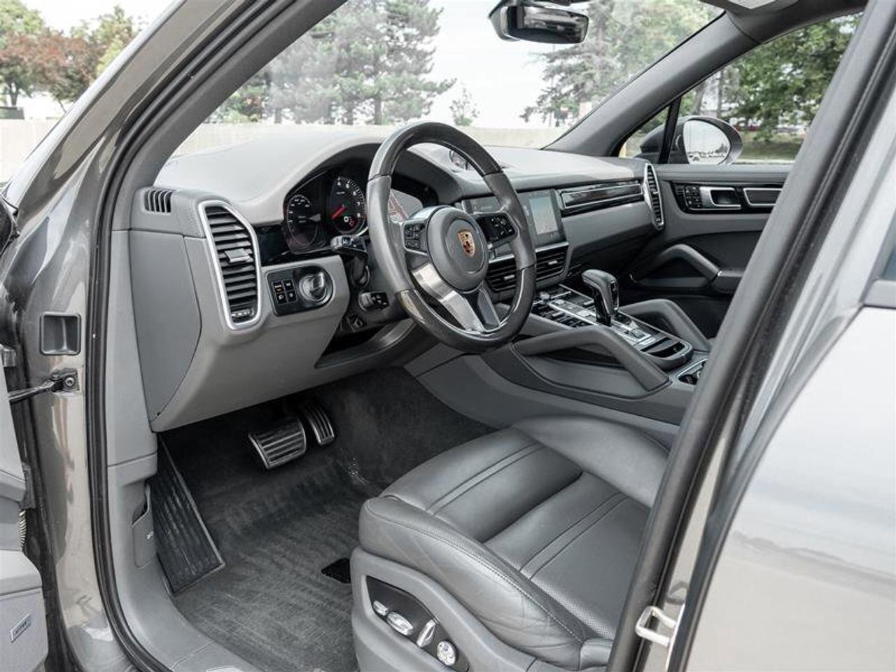 2019 Porsche Cayenne S AWD Existing Warranty Valid until January 2026 P Photo