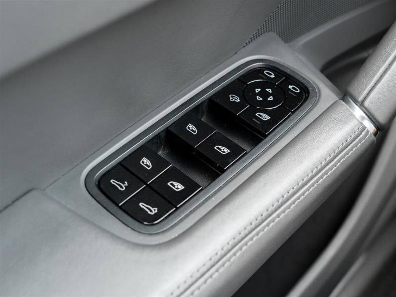2019 Porsche Cayenne S AWD Existing Warranty Valid until January 2026 P Photo