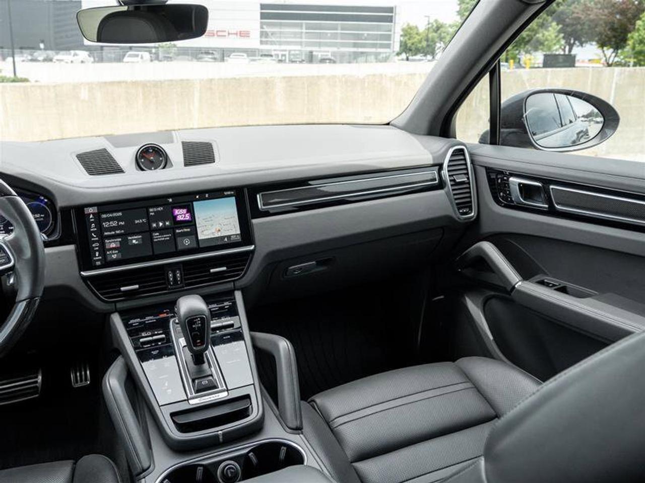 2019 Porsche Cayenne S AWD Existing Warranty Valid until January 2026 P Photo