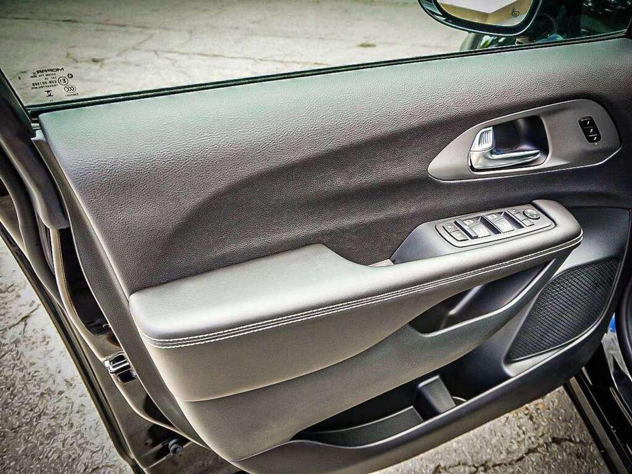 2027 Chrysler Pacifica  Photo