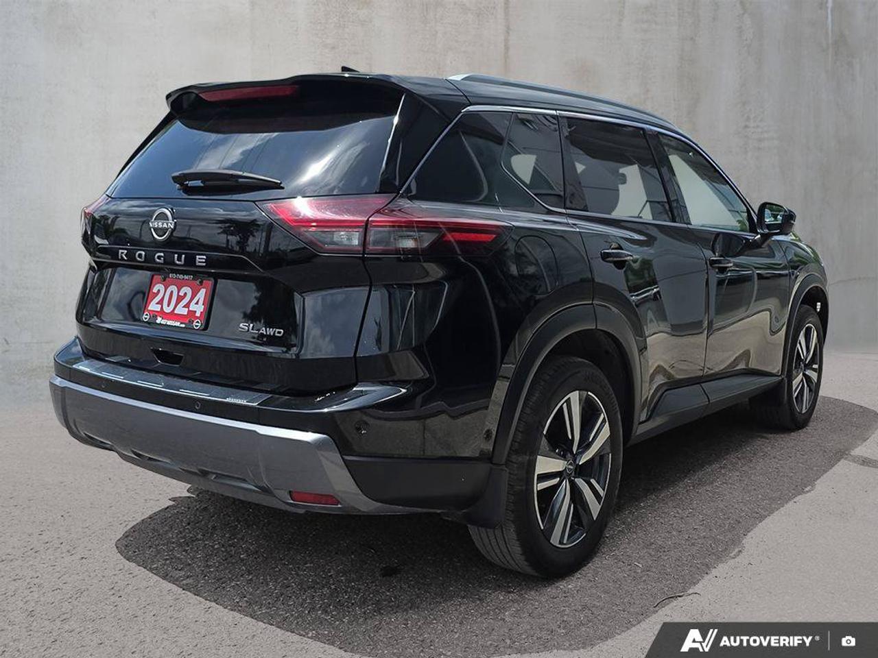 2024 Nissan Rogue SL Photo