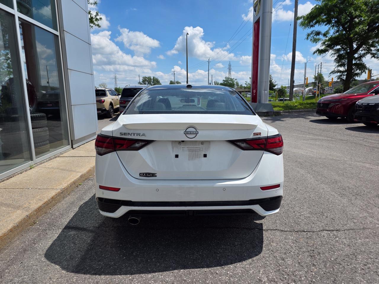 2024 Nissan Sentra SR Photo