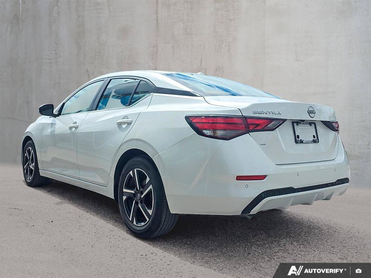 2024 Nissan Sentra SV Photo