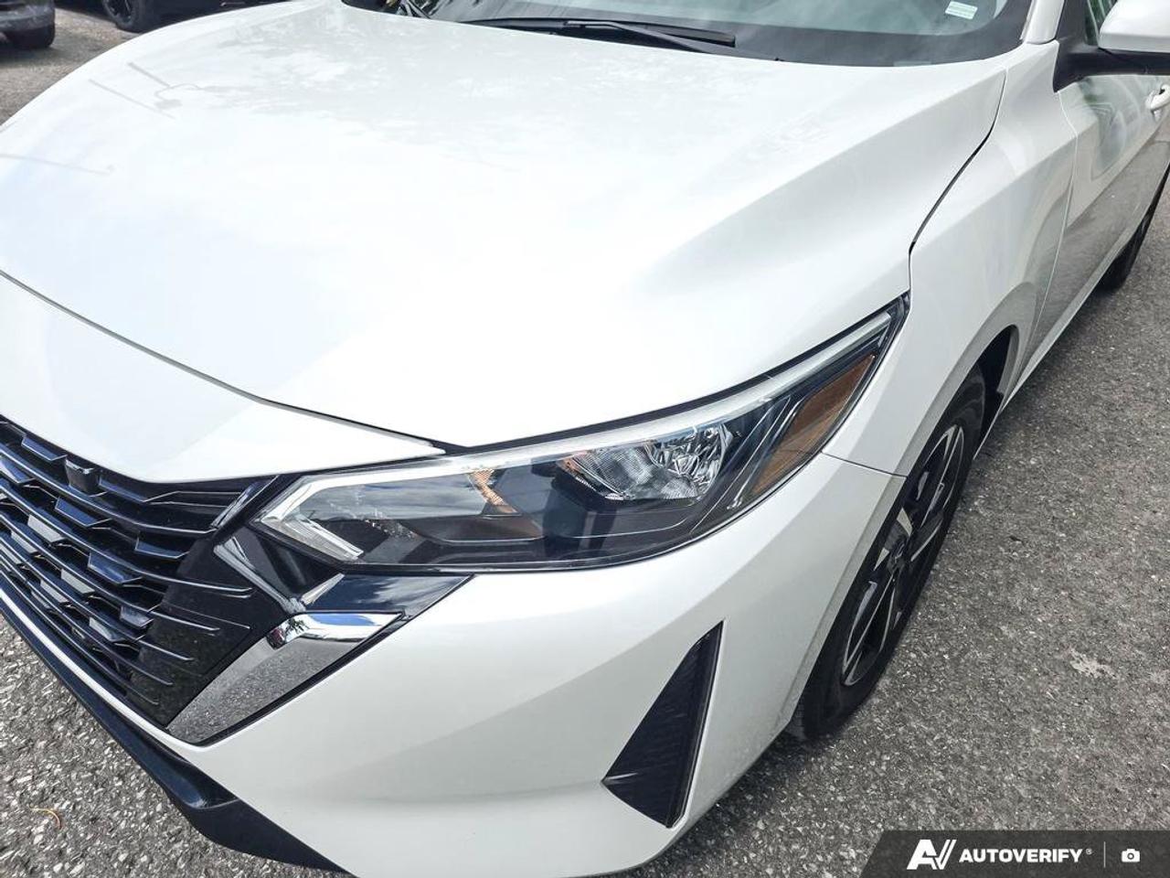2024 Nissan Sentra SV Photo