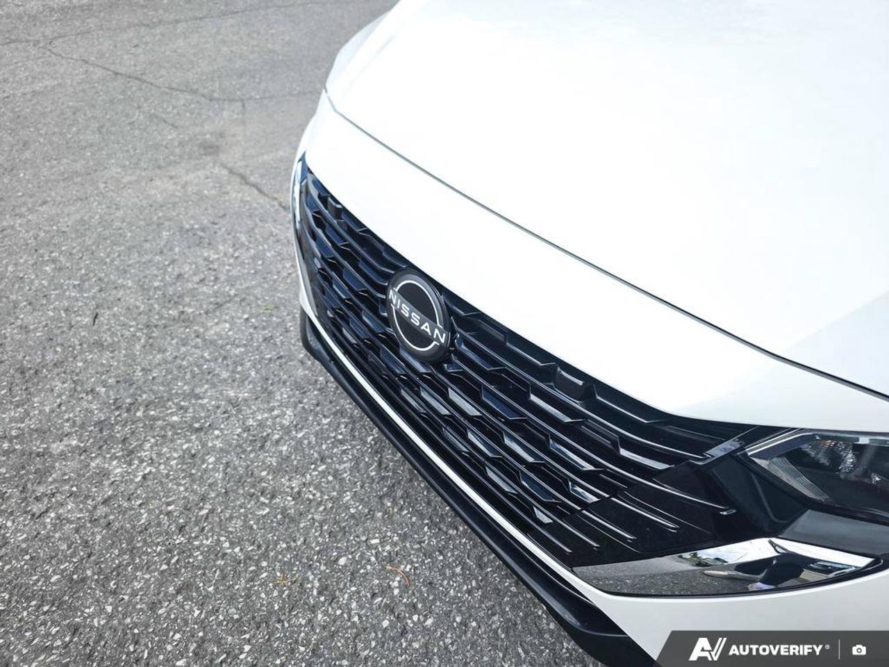 2024 Nissan Sentra SV Photo