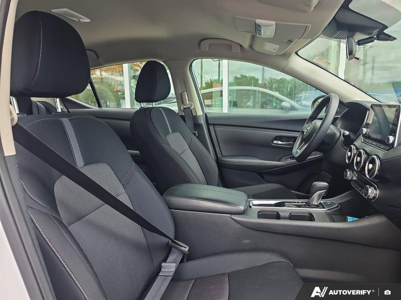 2024 Nissan Sentra SV Photo