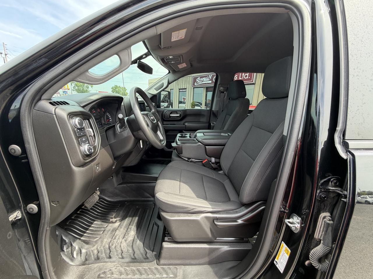 2023 GMC SIERRA 2500HD Pro DIESEL 4x4 CALL NAPANEE 613-354-2100 Photo