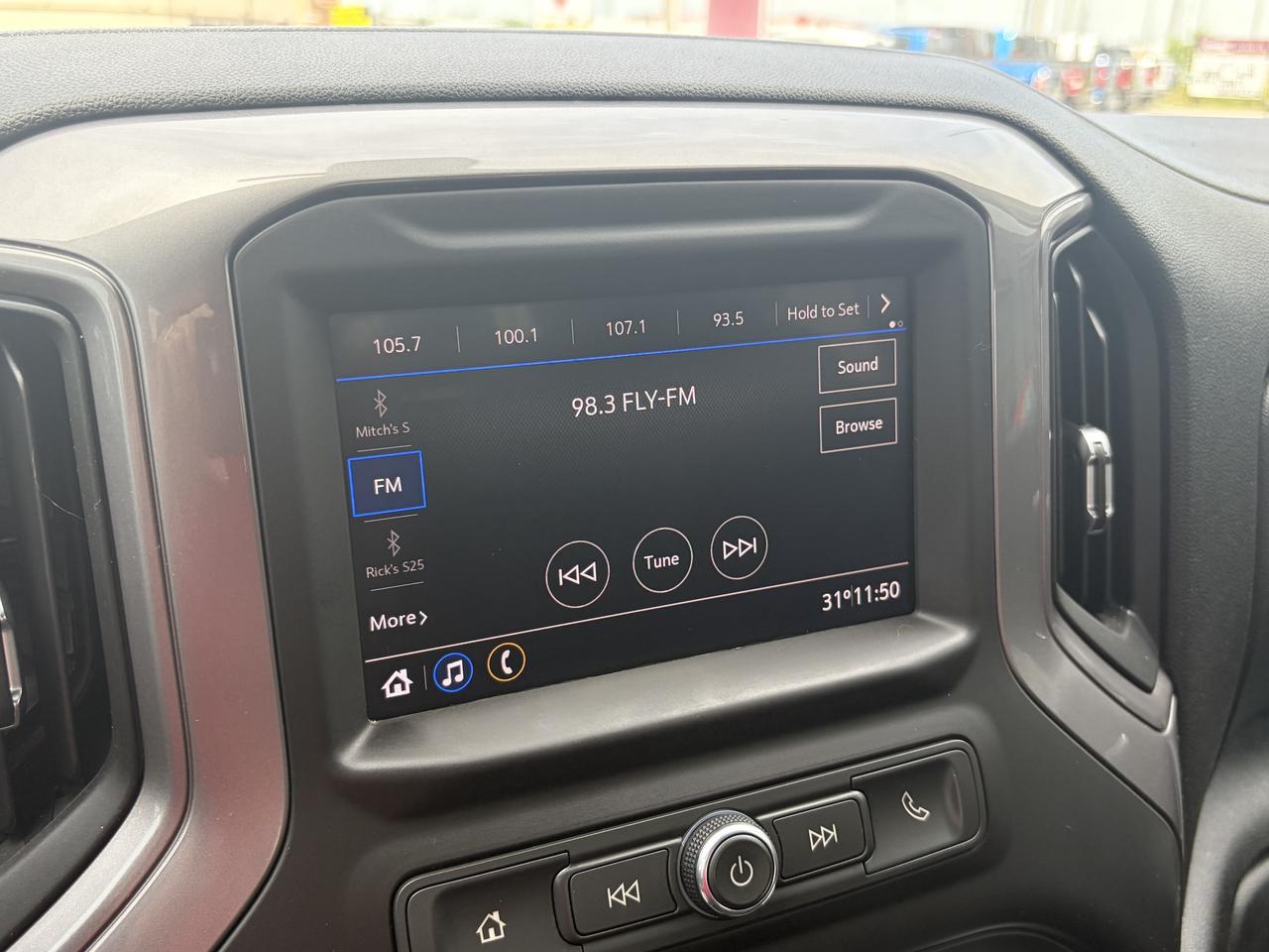 2023 GMC SIERRA 2500HD Pro DIESEL 4x4 CALL NAPANEE 613-354-2100 Photo