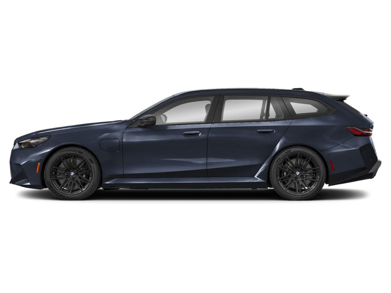 2027 BMW M5 M5 Touring Photo2
