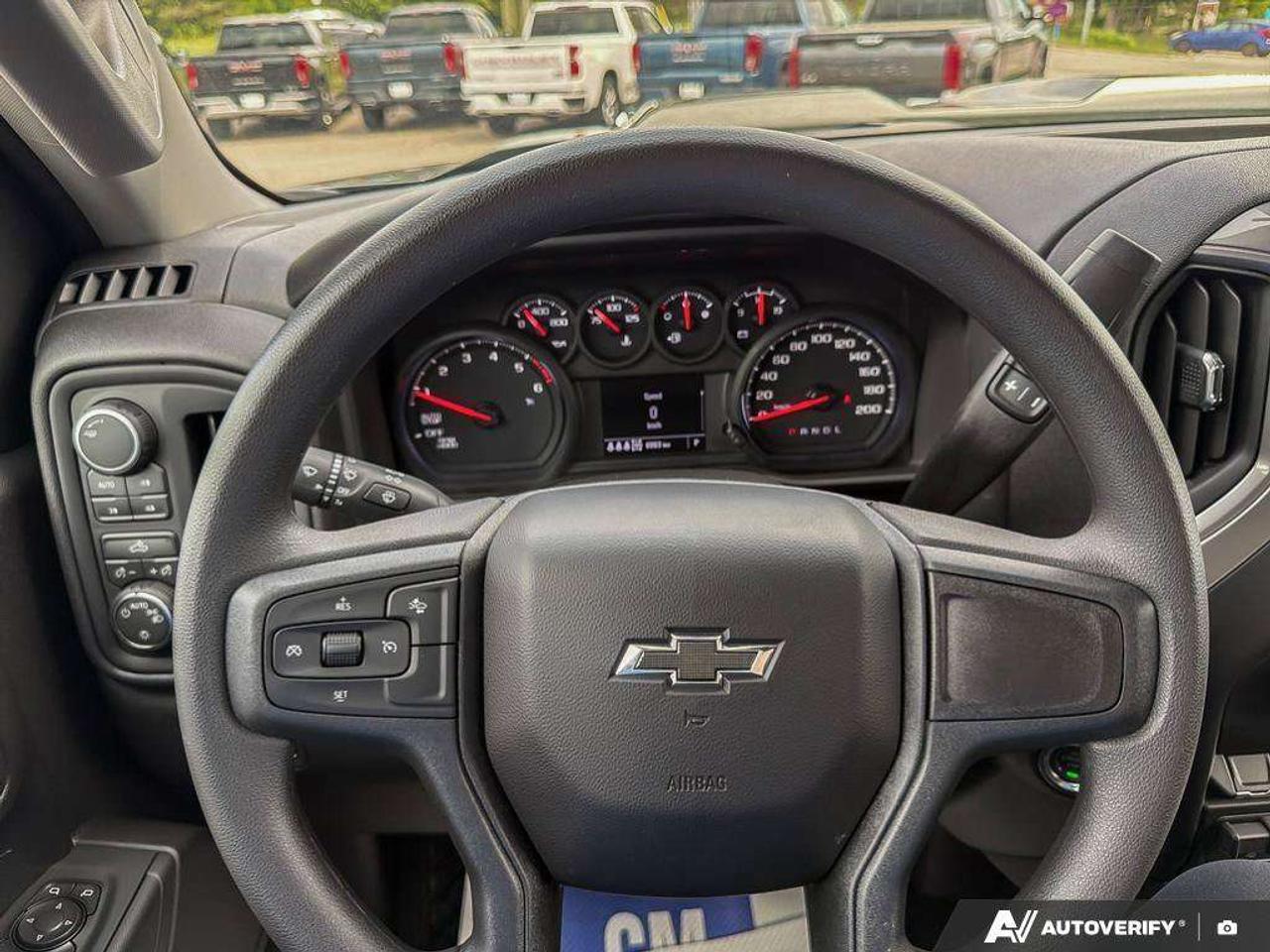 2026 Chevrolet Silverado 1500 Heated Outside Mirrors   Trailer Brake Controller   Remote Start Photo