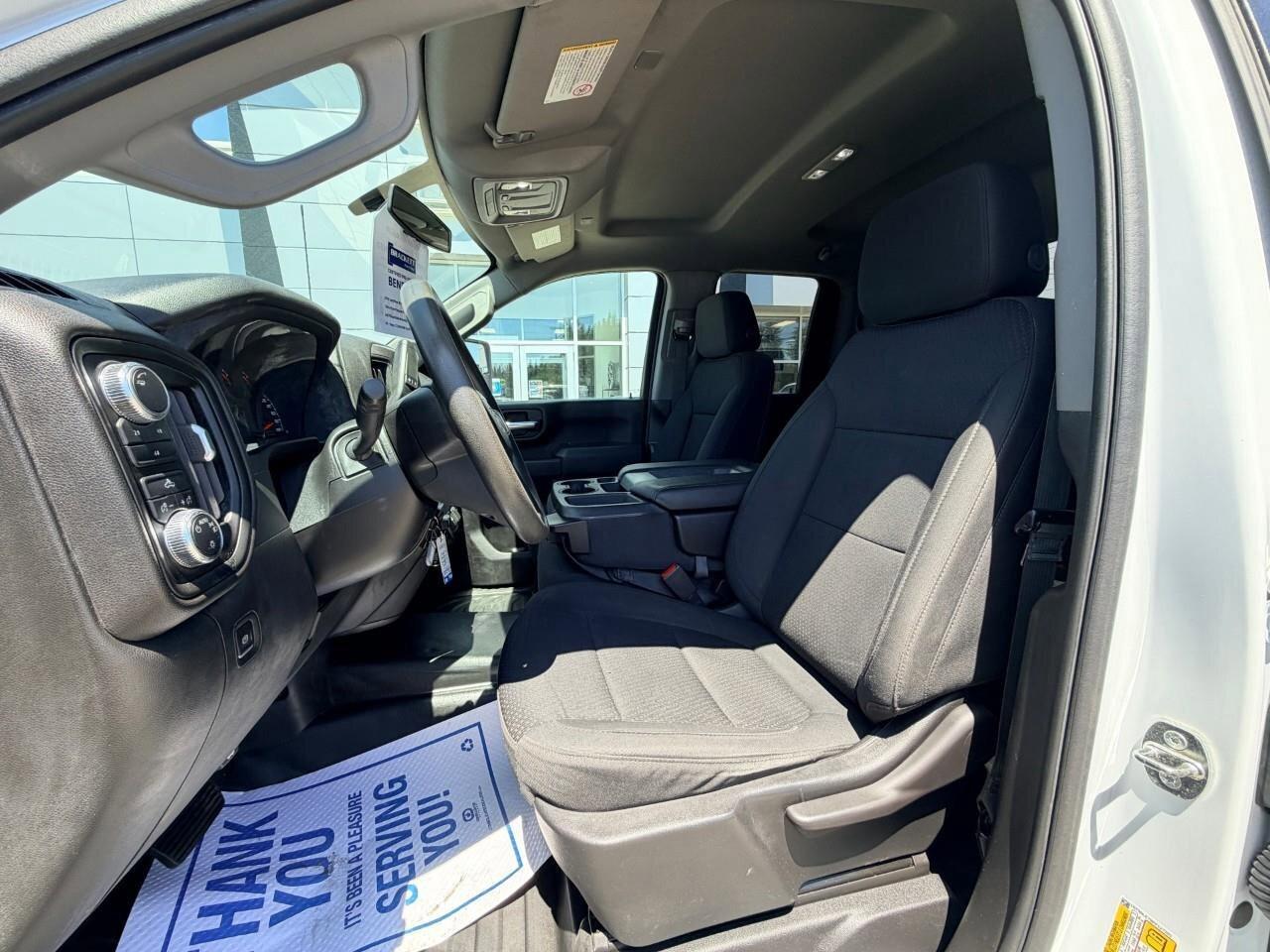 2023 GMC SIERRA 2500HD ProPRO, 6.6L V8, 4X4, DOUBLE CAB, ALLOYS, MACMASTE Photo