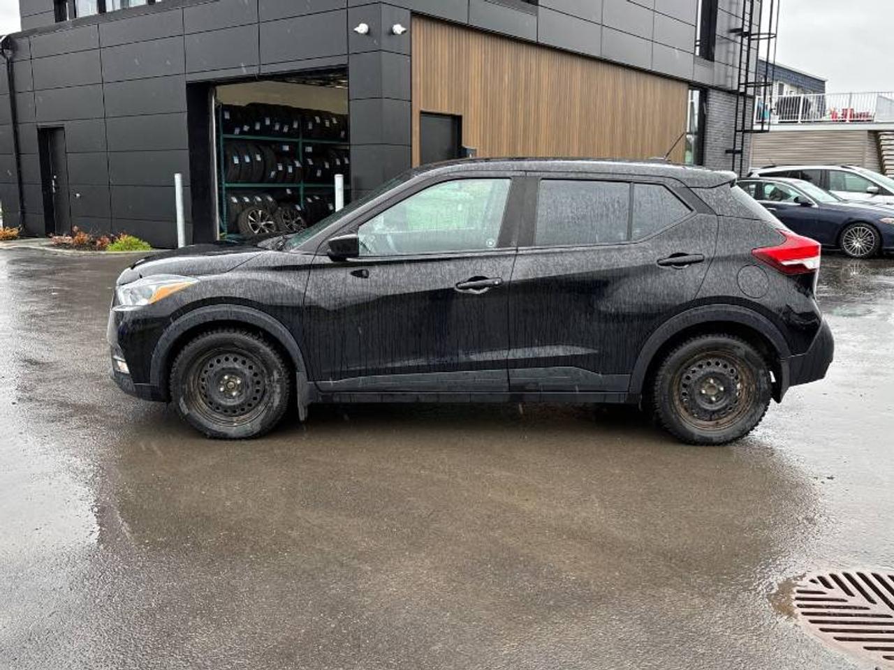 2019 Nissan Kicks SV Photo