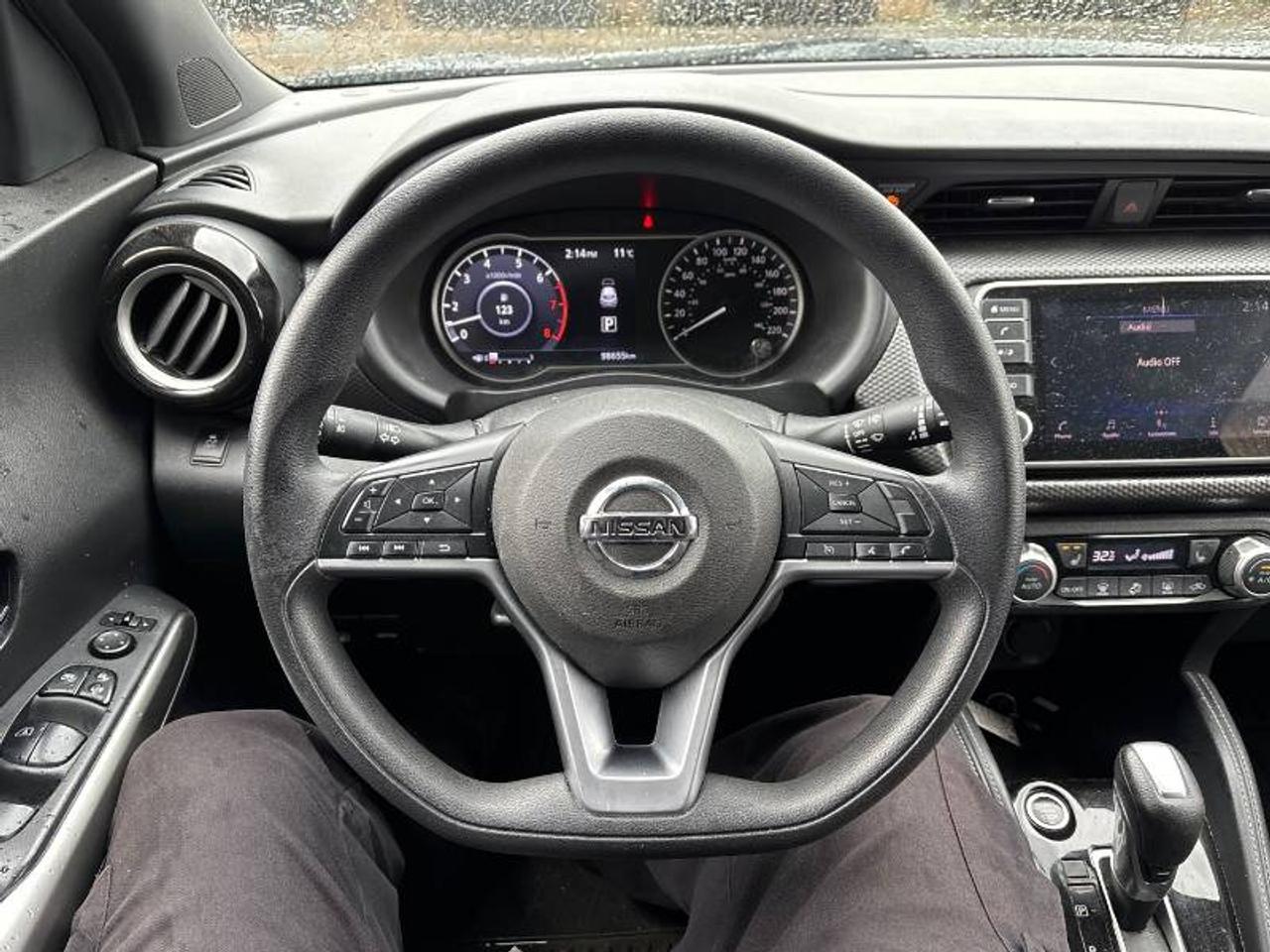 2019 Nissan Kicks SV Photo