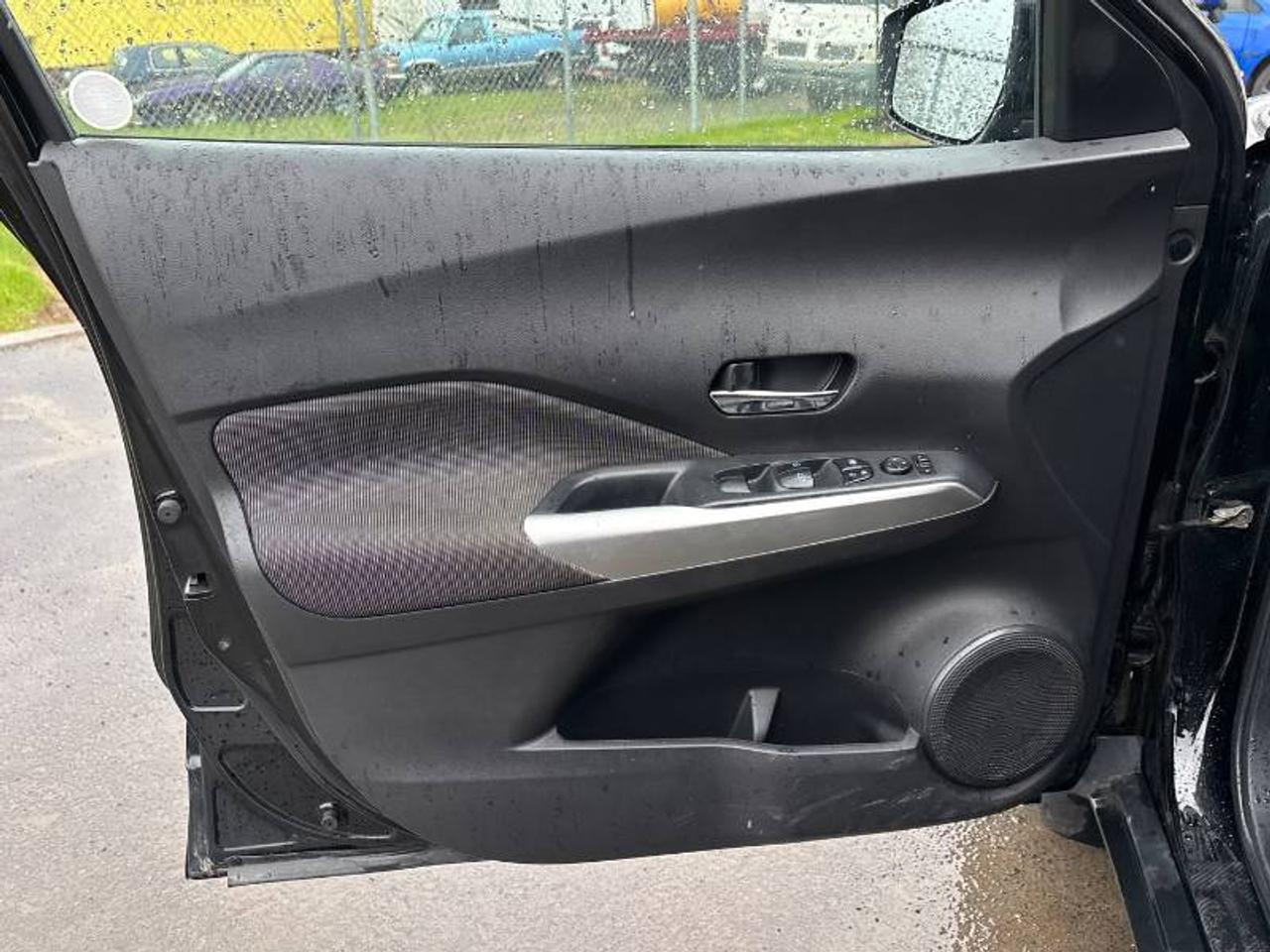 2019 Nissan Kicks SV Photo