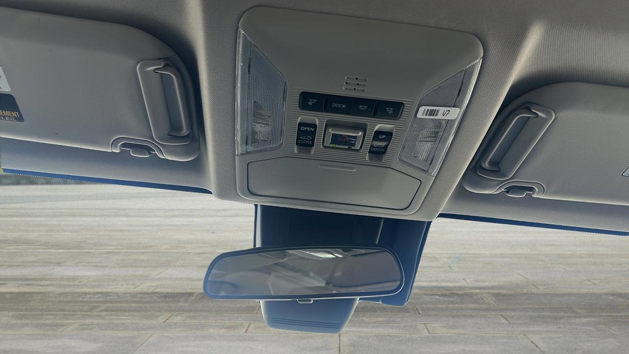 2025 Toyota RAV4 Hybrid  Photo