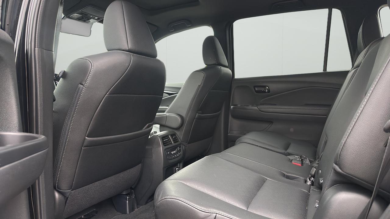2023 Honda Passport Touring AWD Photo