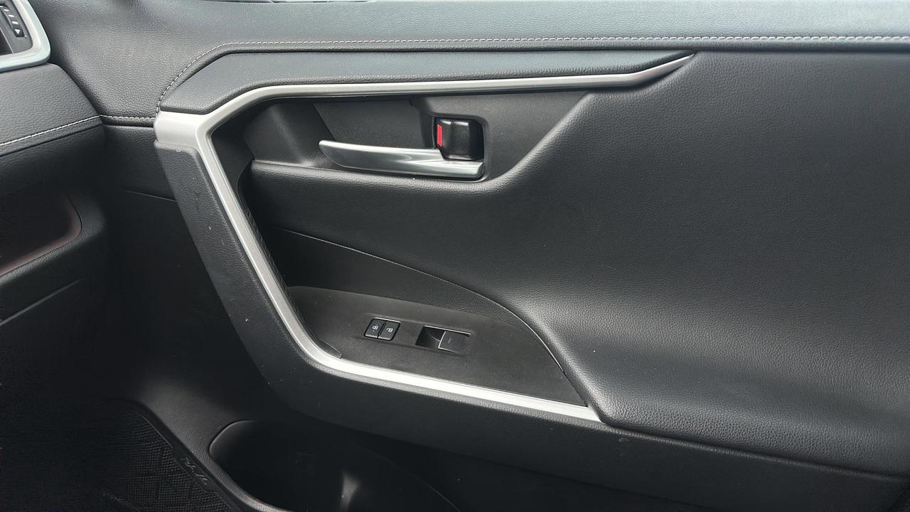2023 Toyota RAV4 Hybrid  Photo