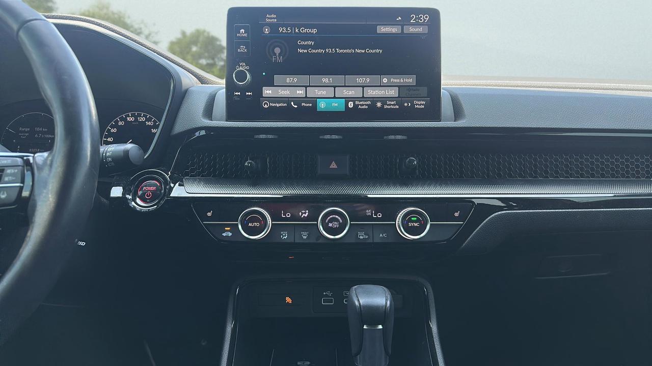 2023 Honda CR-V Hybrid Touring AWD Photo
