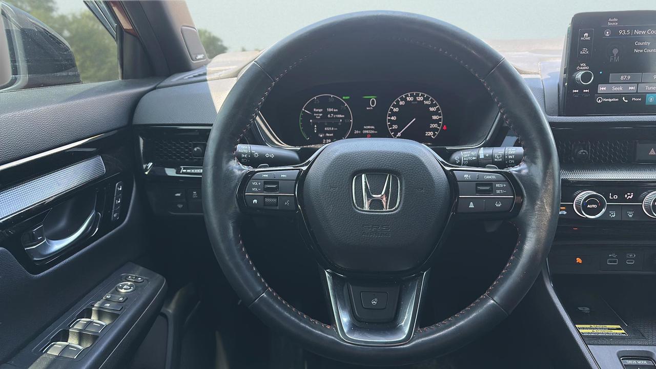 2023 Honda CR-V Hybrid Touring AWD Photo