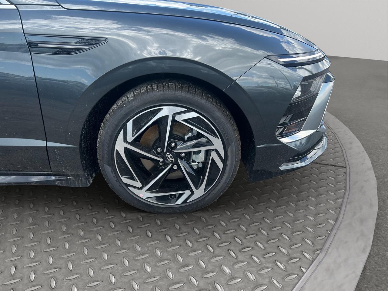 2026 Hyundai Sonata Preferred-Trend Photo5