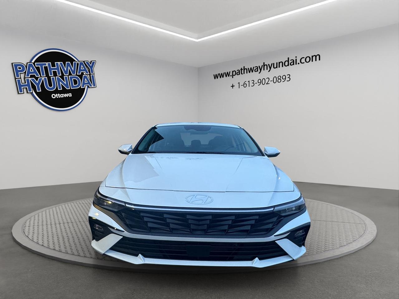 2026 Hyundai Elantra Hybrid Luxury Photo