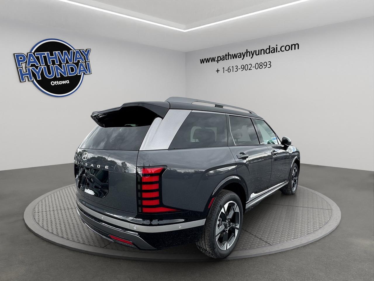 2026 Hyundai Palisade Hybrid Luxury Photo3