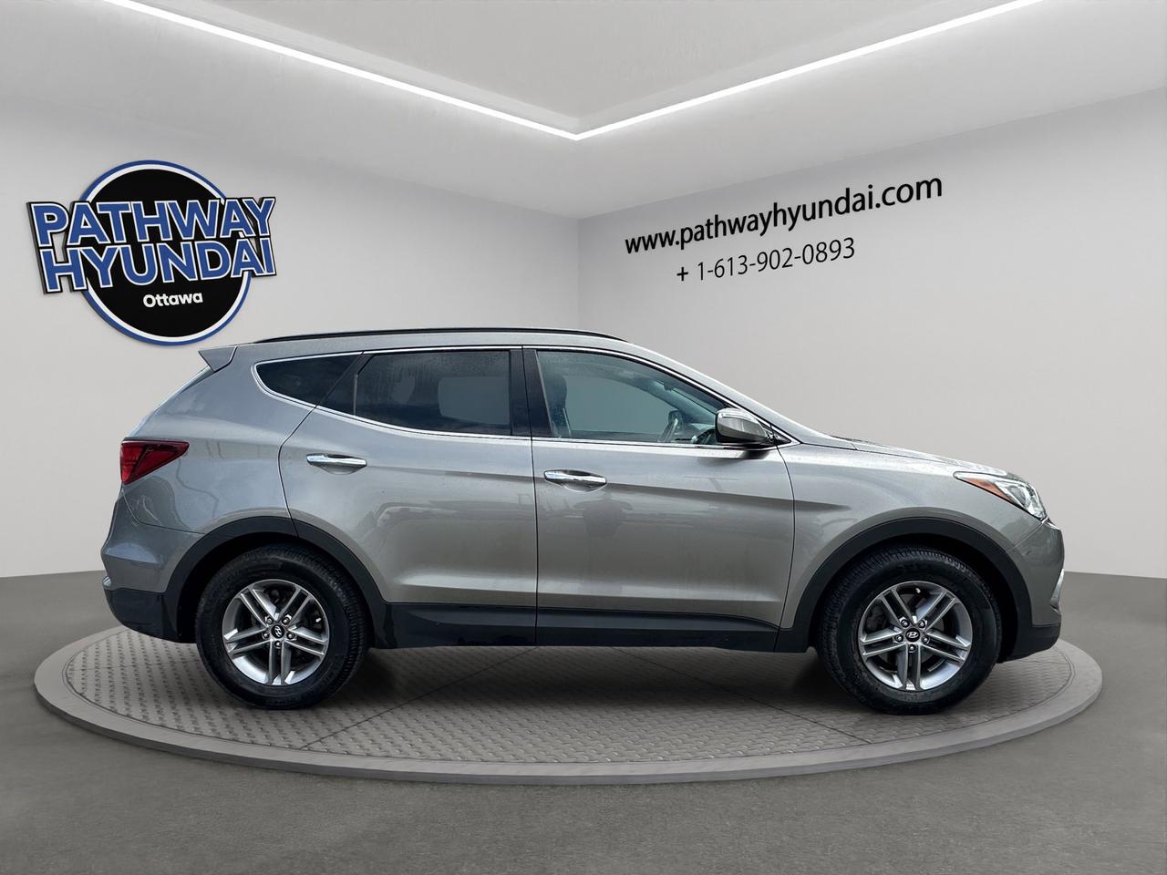 2017 Hyundai Santa Fe Sport Premium | Reverse Cam | Heated Seats Photo2