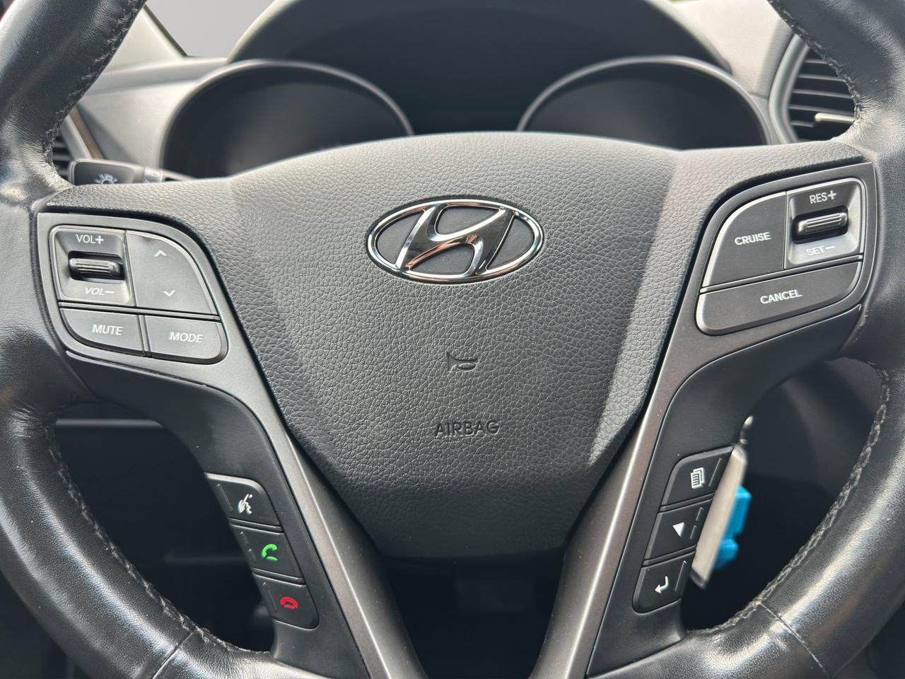 2017 Hyundai Santa Fe Sport Premium | Reverse Cam | Heated Seats Photo