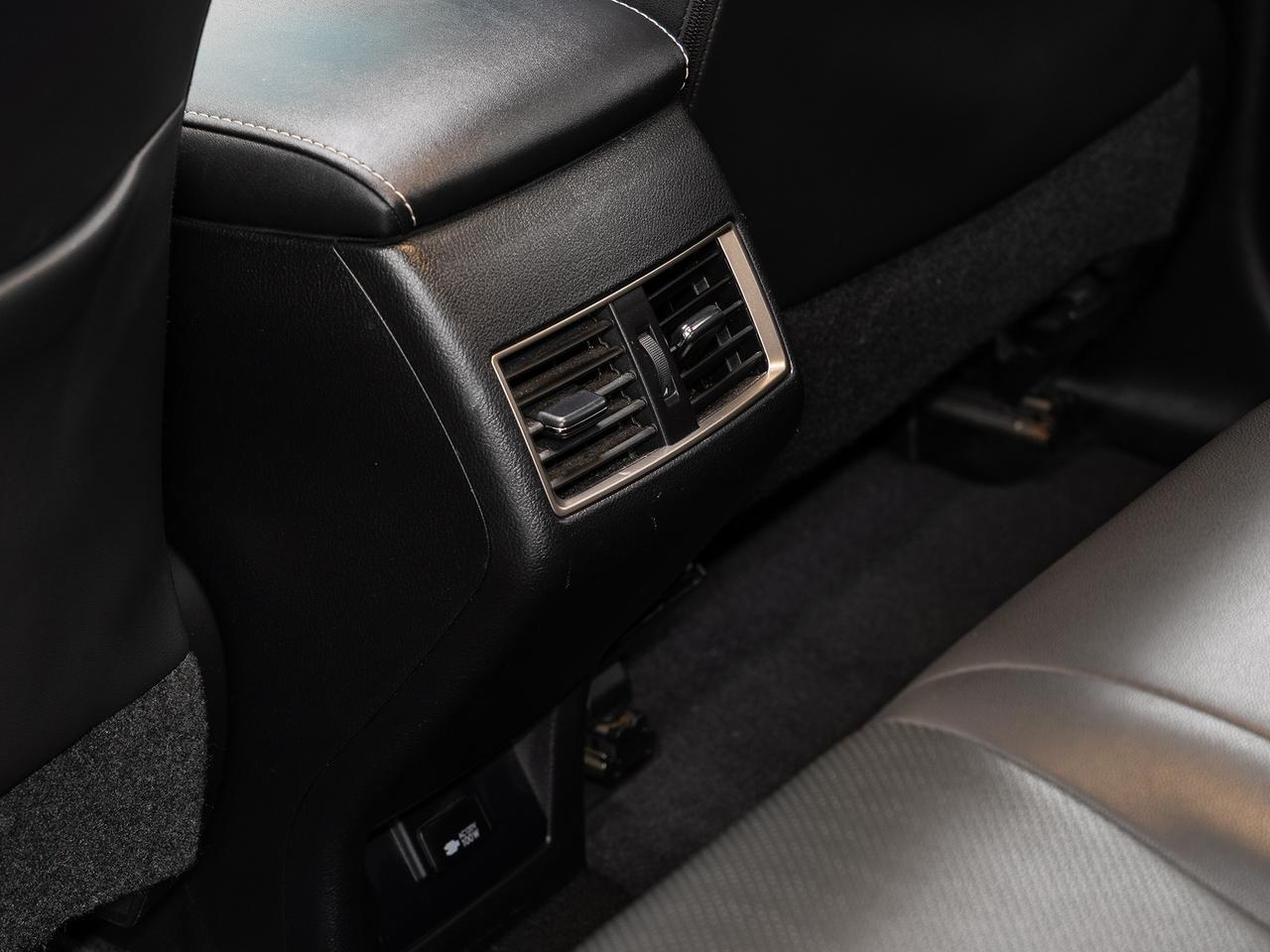 2019 Lexus NX 300 AWD | Leather | Sunroof | BSM | CarPlay