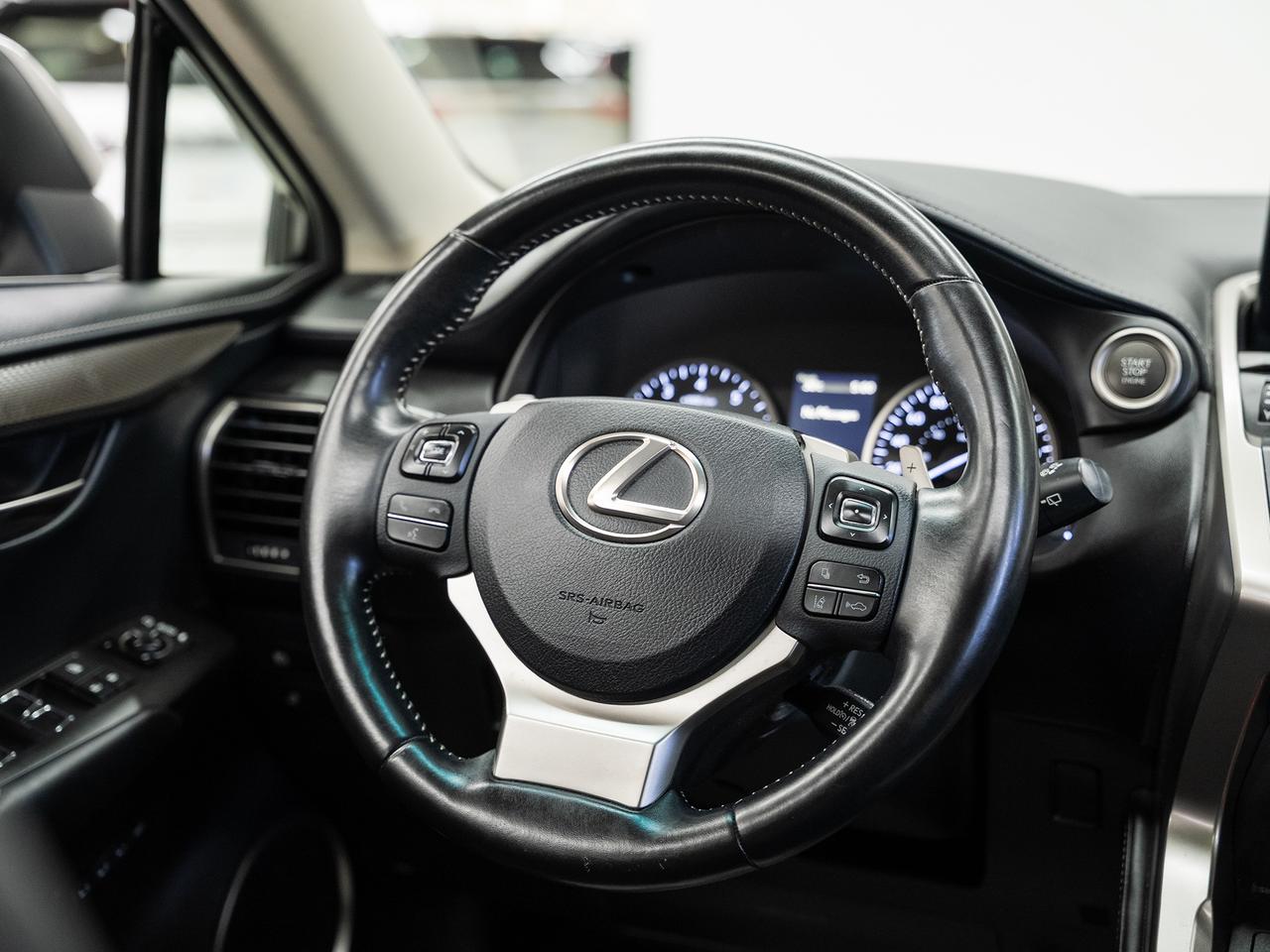 2019 Lexus NX 300 AWD | Leather | Sunroof | BSM | CarPlay