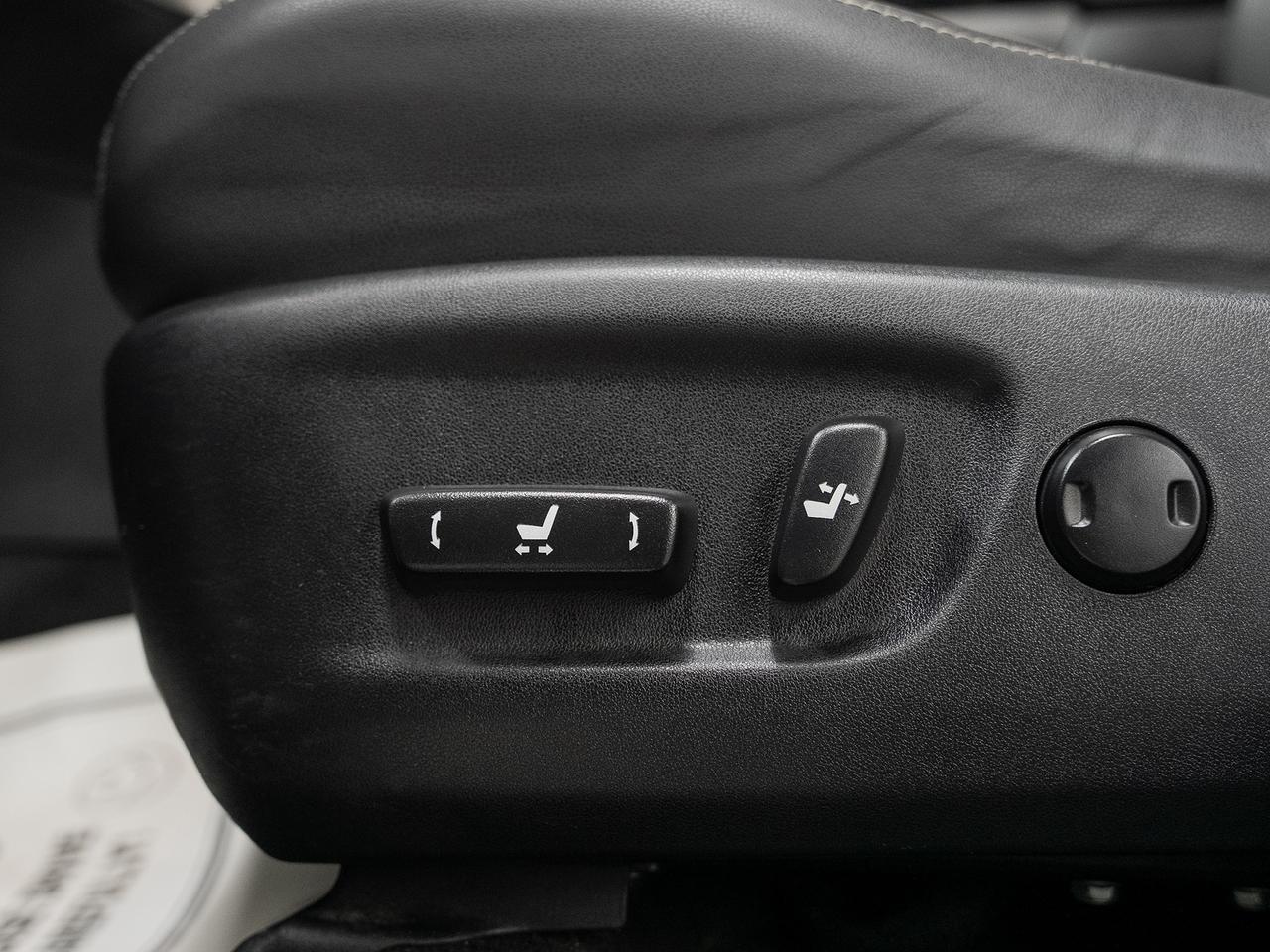 2019 Lexus NX 300 AWD | Leather | Sunroof | BSM | CarPlay