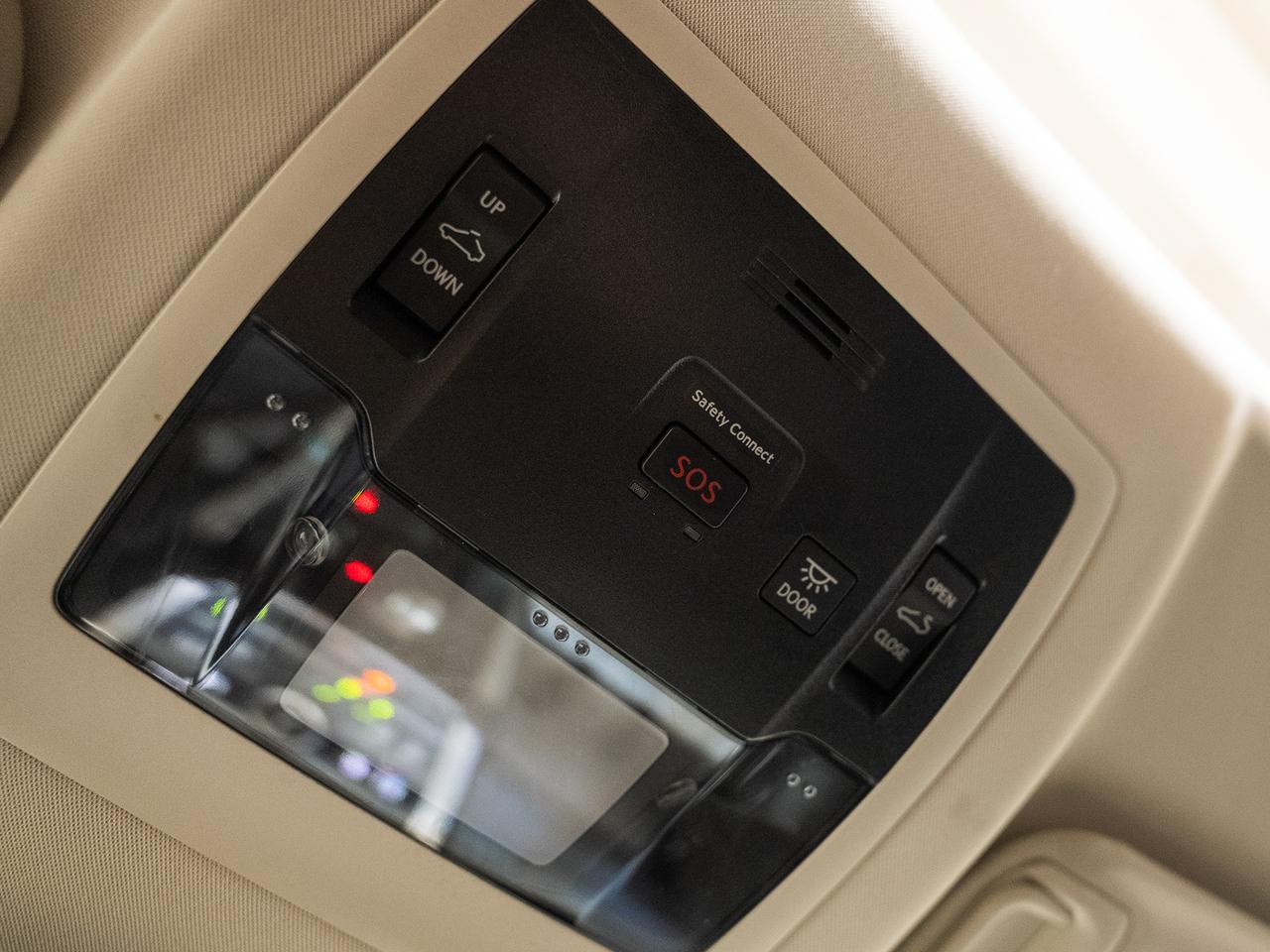 2019 Lexus NX 300 AWD | Leather | Sunroof | BSM | CarPlay