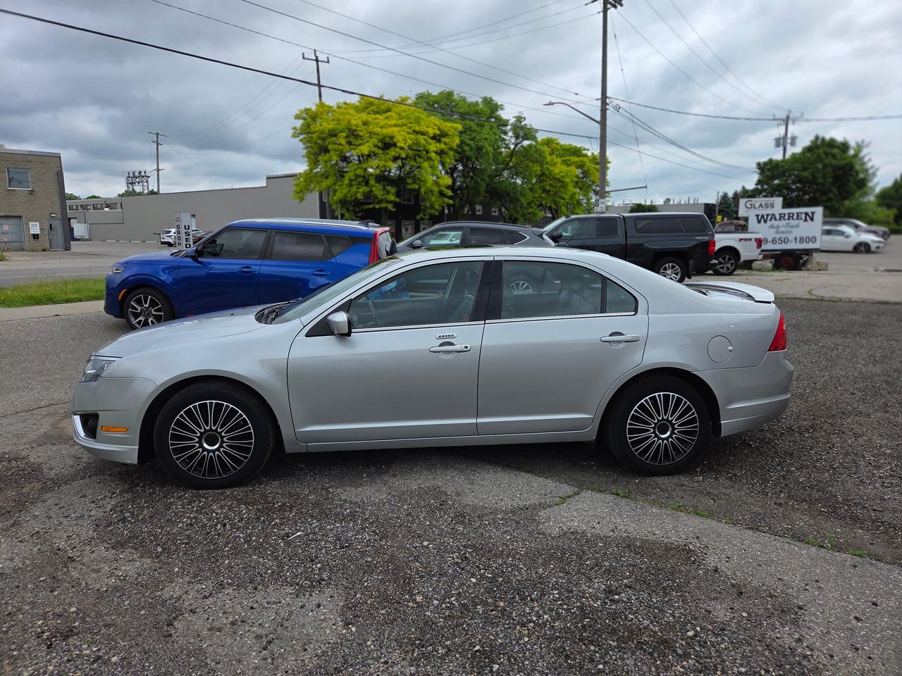 2010 Ford Fusion SEL Photo2