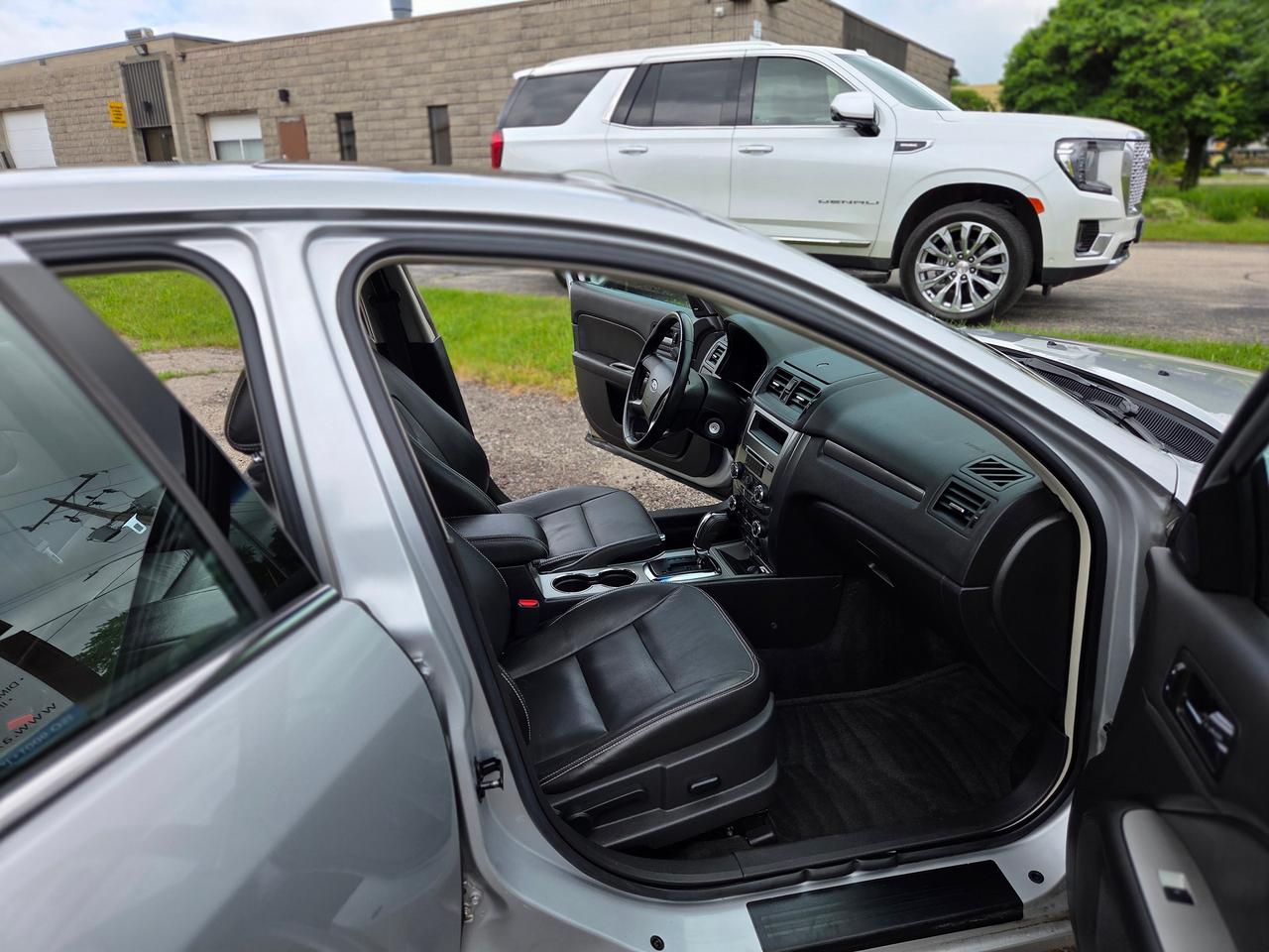 2010 Ford Fusion SEL Photo