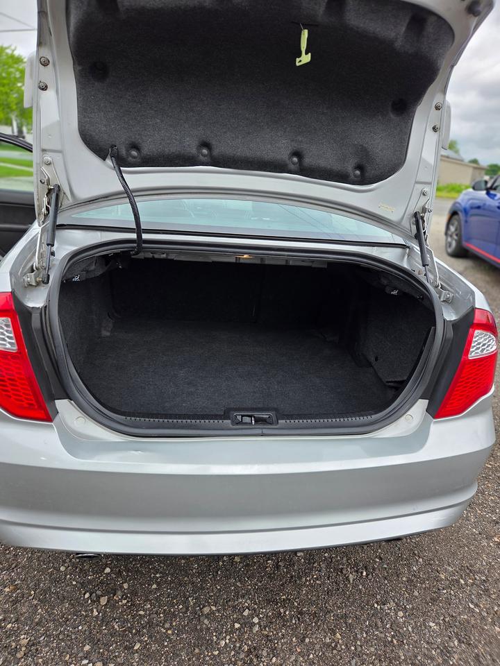 2010 Ford Fusion SEL Photo