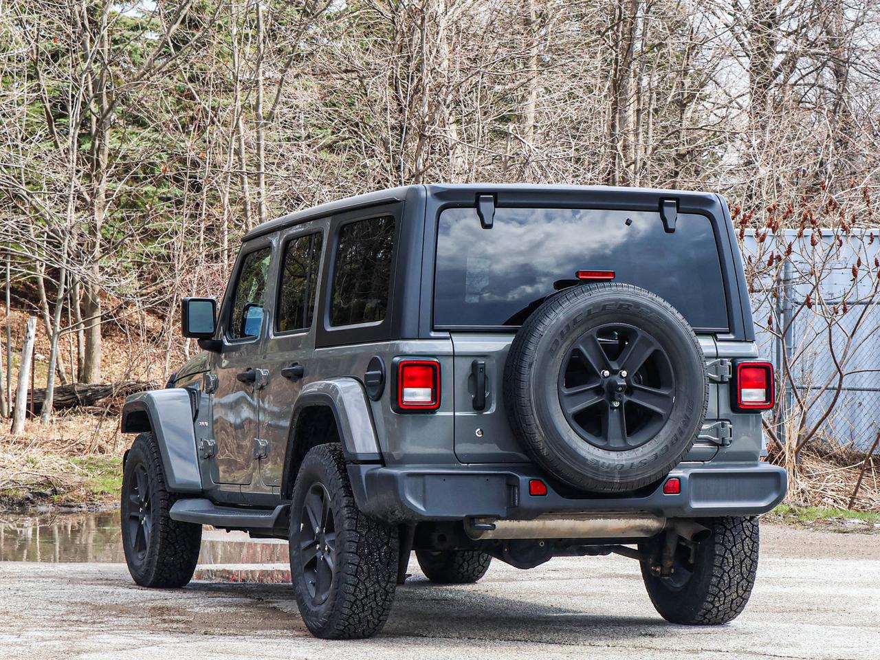 2018 Jeep WRANGLER UNLIMITED Sahara Photo