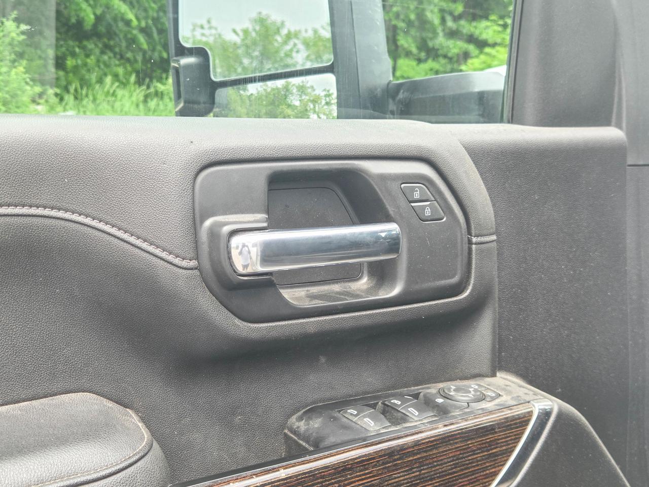 2023 GMC Sierra 3500HD SLE Photo