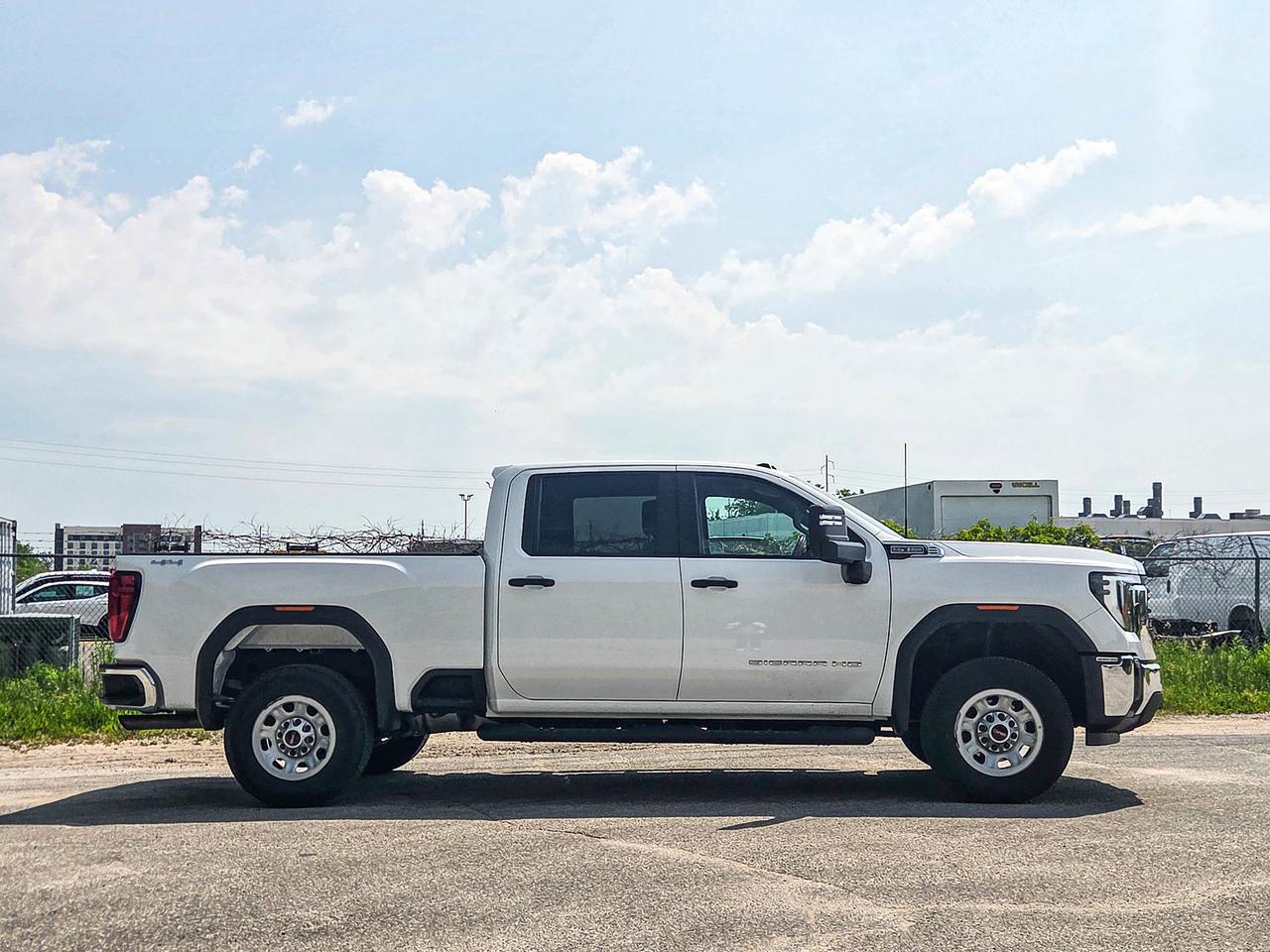 2024 GMC SIERRA 2500HD Pro Photo