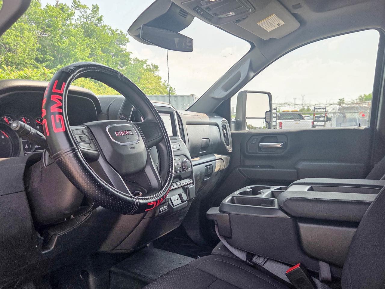 2024 GMC SIERRA 2500HD Pro Photo