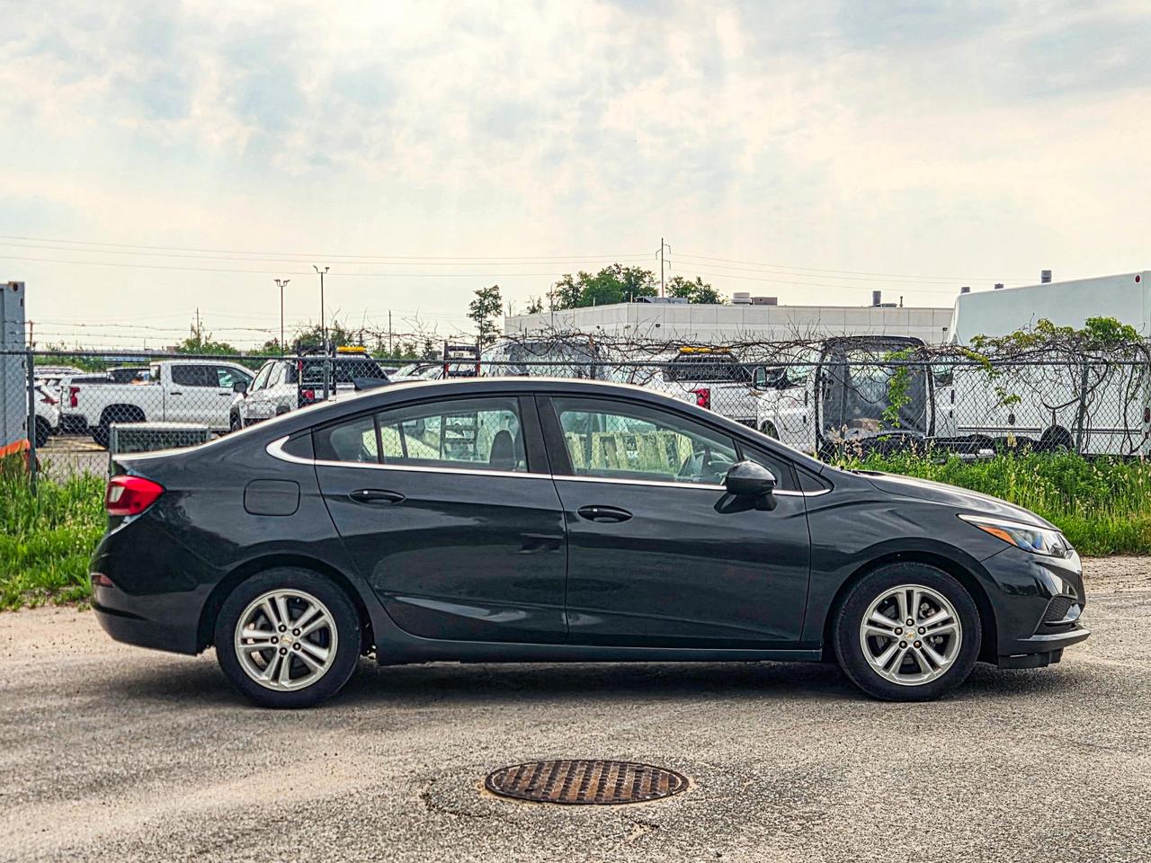 2018 Chevrolet Cruze LT Photo
