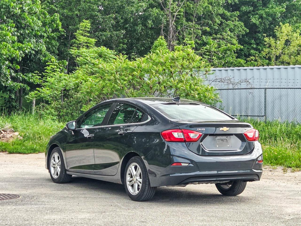 2018 Chevrolet Cruze LT Photo