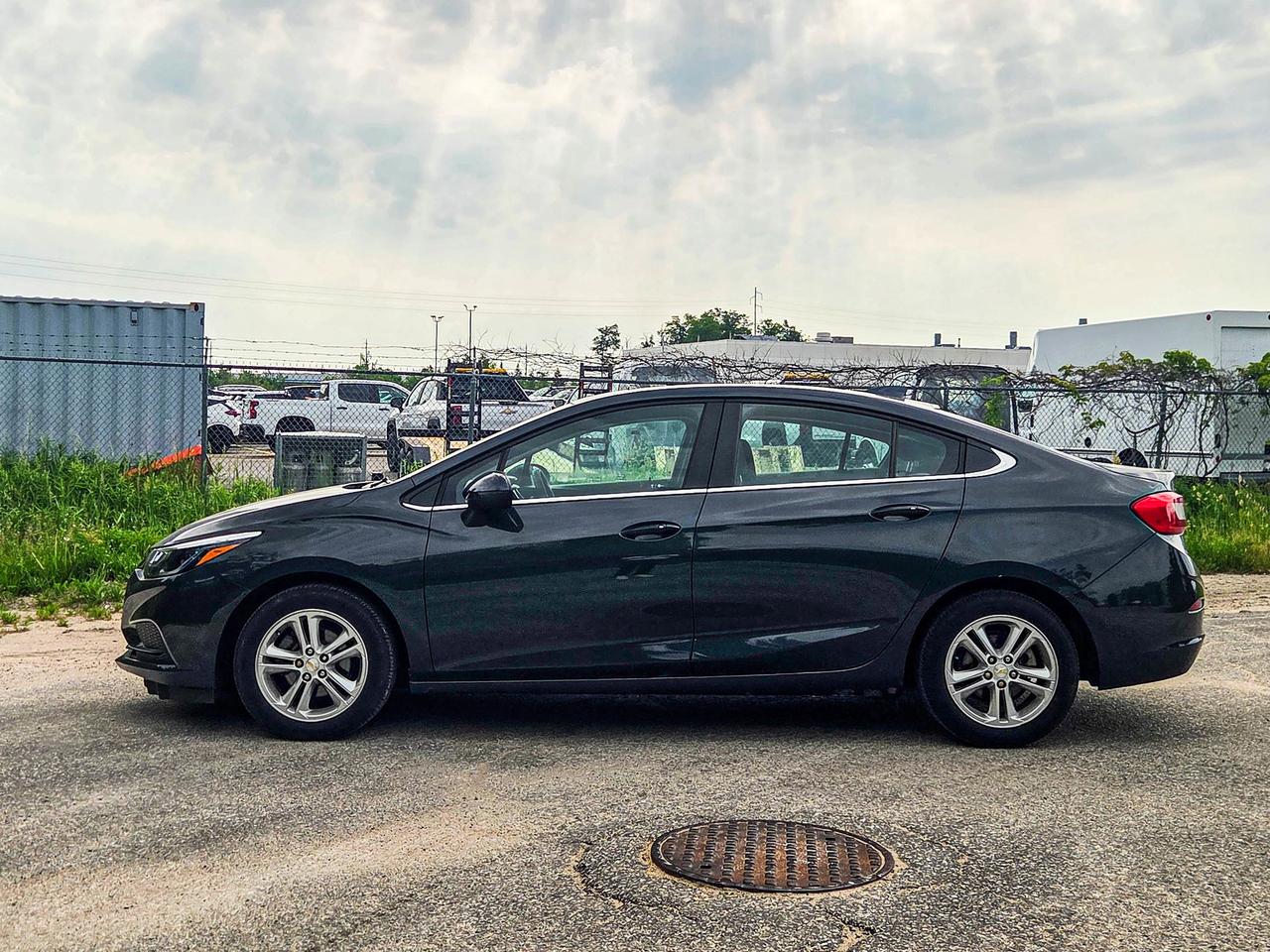 2018 Chevrolet Cruze LT Photo