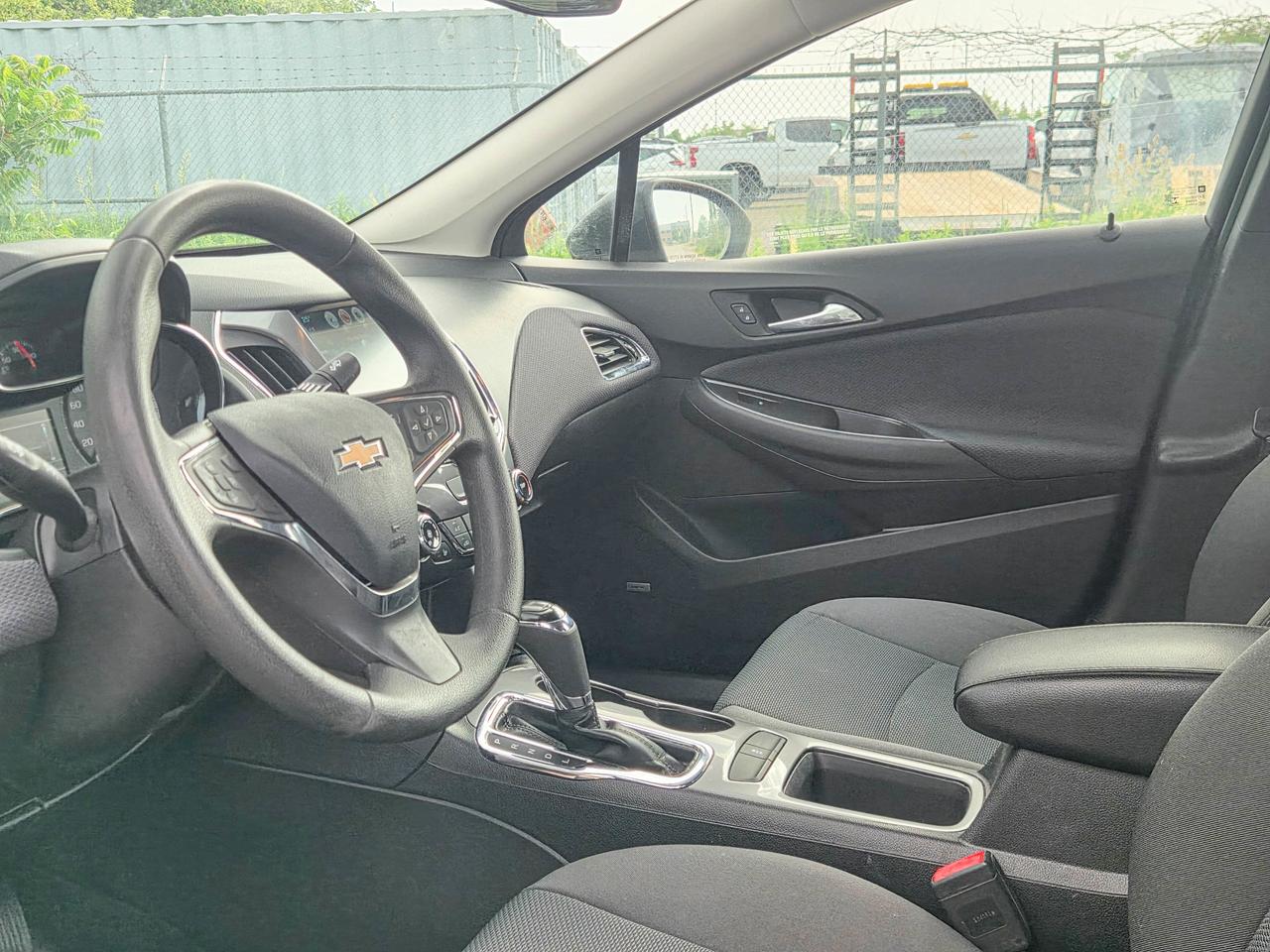 2018 Chevrolet Cruze LT Photo