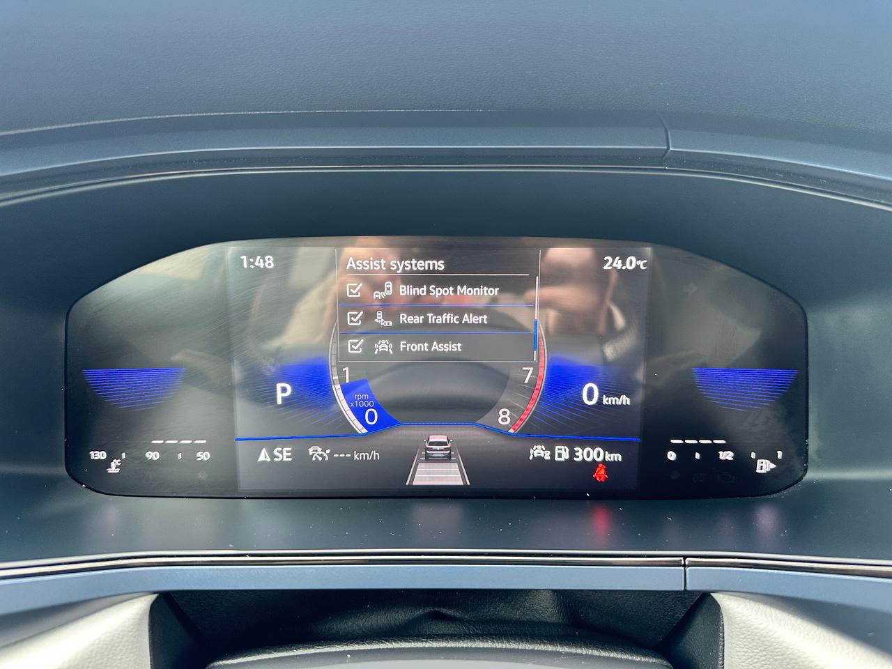 2024 Volkswagen Taos Comfortline HTD-Cloth Panoroof XM CarPlay RearCam Photo