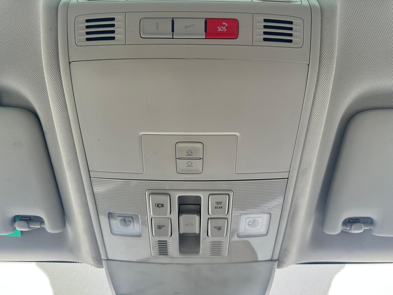 2024 Volkswagen Taos Comfortline HTD-Cloth Panoroof XM CarPlay RearCam Photo